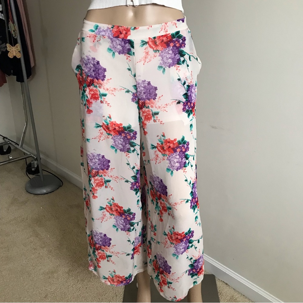 Forever 21 Wide Leg Floral Trousers